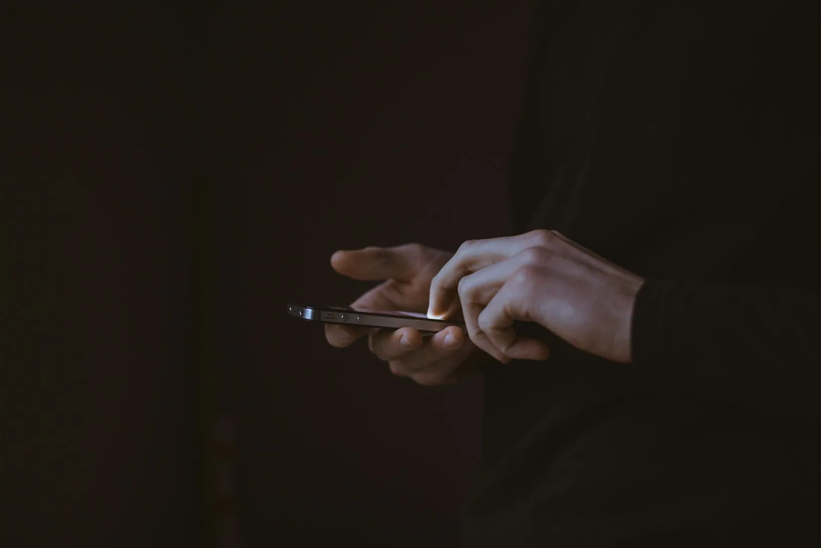 Monzo Mobile: Cell Phone Plan That Gets Cheaper Each Year